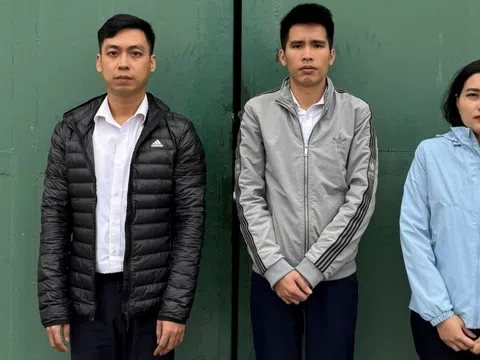 Bắt Nguyễn Tuấn Đạt, Trưởng phòng khách hàng cùng 2 đồng phạm