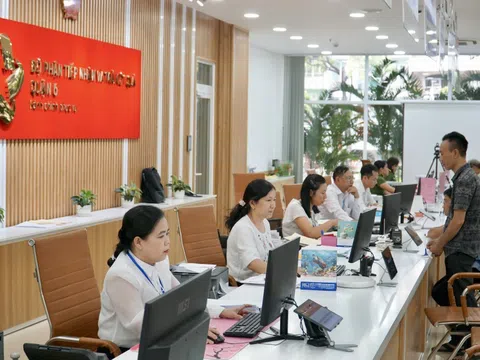 Tin vui: Cán bộ công viên chức làm việc tại Bộ phận Một cửa được hỗ trợ 2 triệu đồng/tháng từ 2026 theo Nghị quyết 502 và 28, cụ thể ra sao?