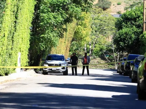 Ngôi nhà của một ngôi sao nữ đình đám bị nã súng giữa đêm