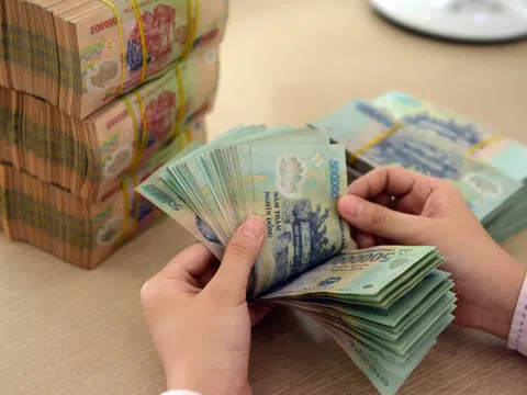 Trung ương Kết luận: Nâng ít nhất một bậc lương cho toàn bộ CBCCVC (theo hệ số lương hiện hưởng) khi có thành tích thế nào?