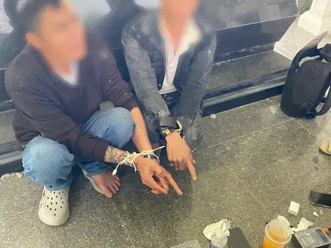 Đột kích nghĩa địa, Công an Đà Nẵng bắt quả tang nhóm đối tượng đang "bay lắc"