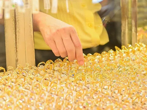 Giá vàng hôm nay 16/3: Giằng co quanh mốc 5.000 USD/ounce, vàng SJC giữ đỉnh 182,6 triệu đồng/lượng