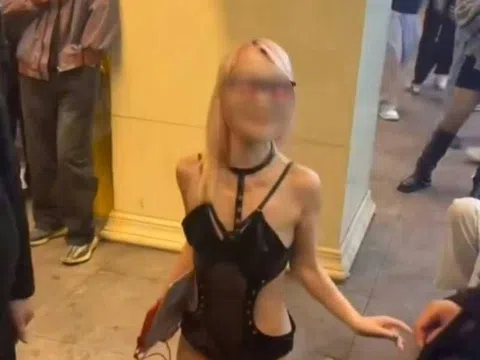 Chấn động Trung Quốc: Cặp đôi làm chuyện nhạy cảm giữa phố, đám đông reo hò cổ vũ