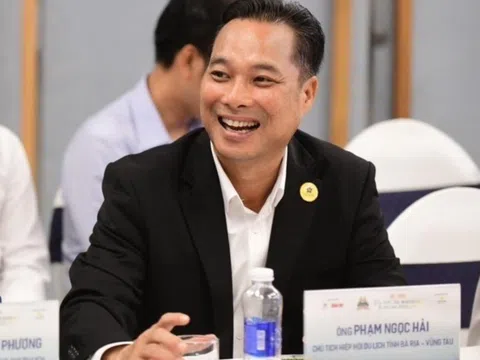 Em trai ca sĩ Ngọc Sơn trúng cử đại biểu HĐND TP.HCM