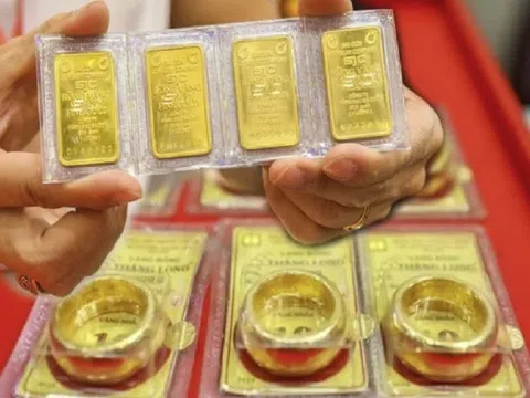 Giá vàng ngày 22/3: Vàng lao dốc không phanh, người mua “bay” gần 23 triệu đồng/lượng