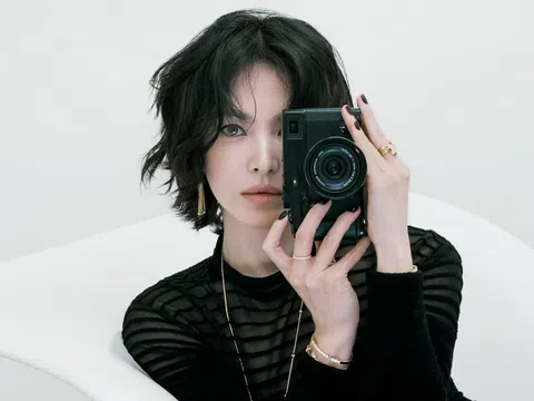 Song Hye Kyo gây bão giữa lúc tin đồn là nguyên nhân gây ra cuộc ly hôn với Song Joong Ki bùng nổ