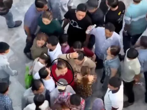 Toàn bộ diễn biến vụ nữ du khách bị giật dây chuyền trong chớp mắt tại Liên Hoa Bảo Tháp