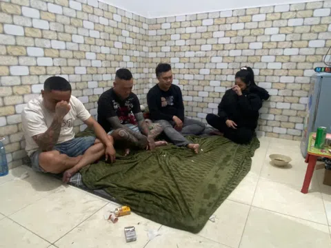 Từ dòng tin nhắn rủ rê, kiều nữ 2K biến phòng trọ thành nơi thác loạn ma túy