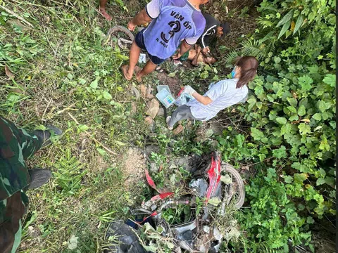 Xe máy lao xuống vực, vợ tử vong, chồng cấp cứu trong tình trạng nguy kịch