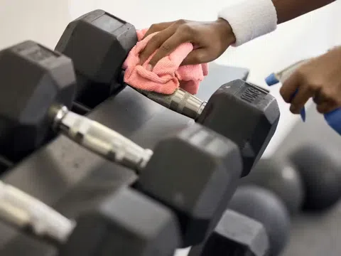 Nam thanh niên chưa từng quan hệ vẫn mắc sùi mào gà, bác sĩ chỉ ra “thủ phạm” bất ngờ từ phòng tập gym quen thuộc