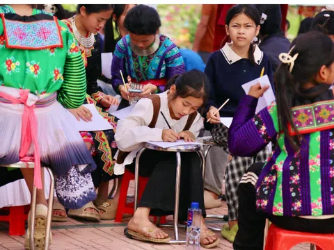 Gom 2026: Cầu nắng - thắp sáng ước mơ của trẻ thơ