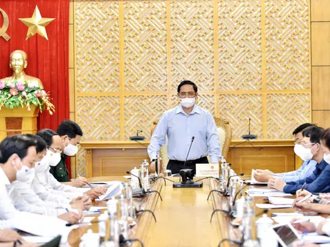 Thủ tướng vào tâm dịch Bắc Giang, kiểm tra, động viên lực lượng tuyến đầu
