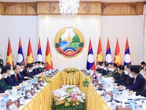 Đẩy mạnh triển khai các dự án hợp tác quan trọng Việt - Lào