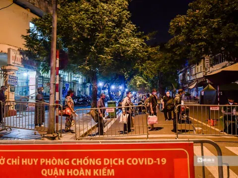 Đêm 2/10, đưa hơn 1.000 người tại bệnh viện Việt Đức đi cách ly
