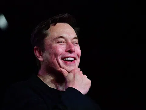 Tỷ phú Elon Musk bán gần 7 tỷ USD cổ phiếu, chấm dứt chuỗi tăng 11 tuần liên tiếp của Tesla