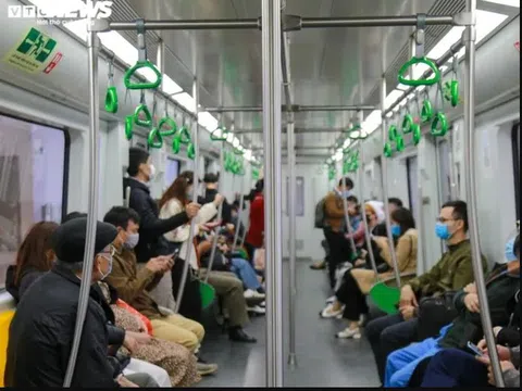 Tàu Cát Linh - Hà Đông sau ngày đầu thu phí: Lãnh đạo Hanoi Metro nói gì về lượng khách đi tàu?