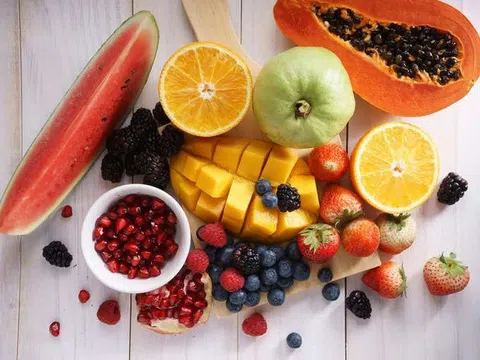 Những sai lầm nhiều người mắc phải khi ăn trái cây khiến sức khỏe nguy hại