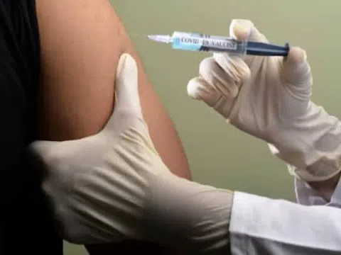 Cảnh sát Bỉ bắt giữ thanh niên nghi tiêm 8 mũi vaccine ngừa COVID-19