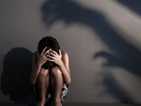 TP.HCM: Tạm giam đối tượng dâm ô 4 bé trai tại hồ bơi, công viên