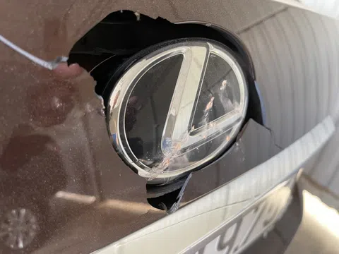 Vụ phá xe của thượng tá công an: Đối tượng khai gì tại cơ quan công an?