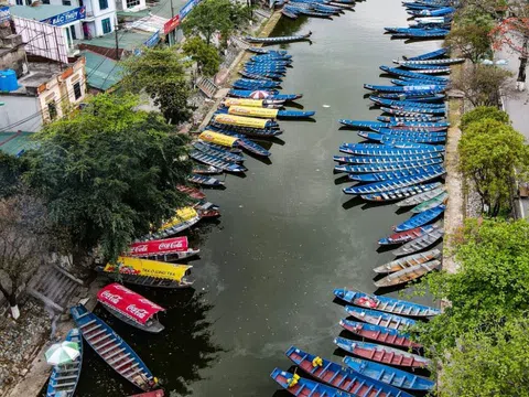 Hà Nội tạm dừng tổ chức lễ hội, không đón khách tham quan tại khu di tích Chùa Hương