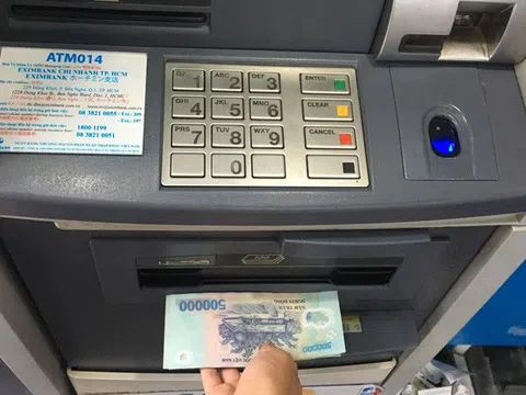 Tết Nguyên đán 2022, nhu cầu rút tiền tăng cao, có lo ATM thiếu tiền?