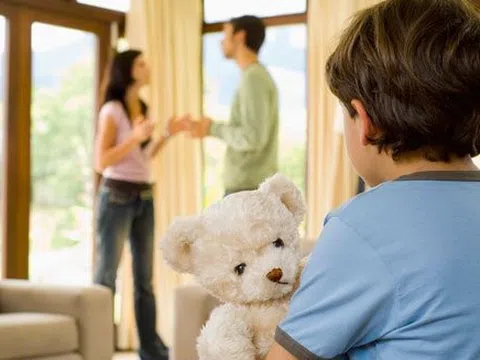 Sau ly hôn, nhà chồng cũ không cho thăm con dịp Tết phải làm sao?