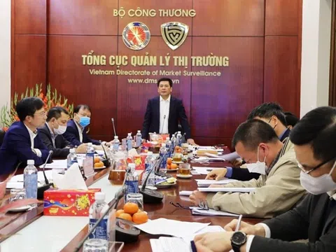 Bộ Công Thương họp khẩn sau vụ hàng loạt cửa hàng xăng dầu "đóng cửa" vì thiếu nguồn cung