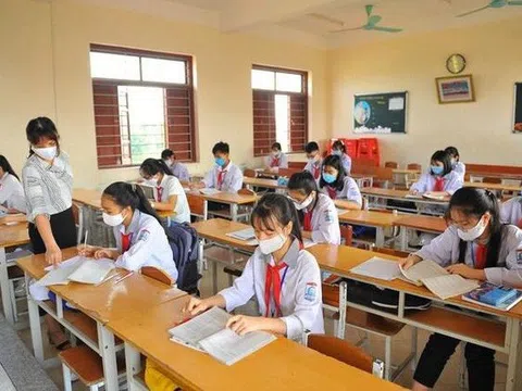 Hà Nội hoãn cho học sinh lớp 1 - 6 khu vực nội thành đi học trực tiếp trở lại