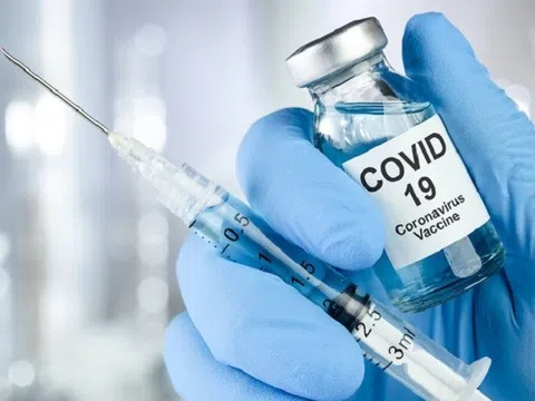 Học sinh chưa tiêm vaccine có nguy cơ mắc COVID-19 cao gấp 8 lần