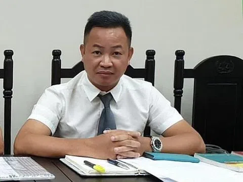 Tài xế xe múc “băm nát” 2 ô tô đủ cấu thành tội Giết người?