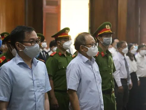 Cựu phó Bí thư Thường trực Thành ủy TP.HCM Tất Thành Cang tiếp tục hầu tòa