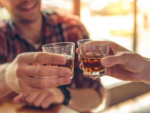 9 điều tuyệt vời xảy ra khi ngừng uống rượu