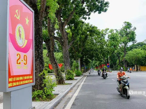 Hà Nội trang hoàng chào mừng Quốc khánh 2/9