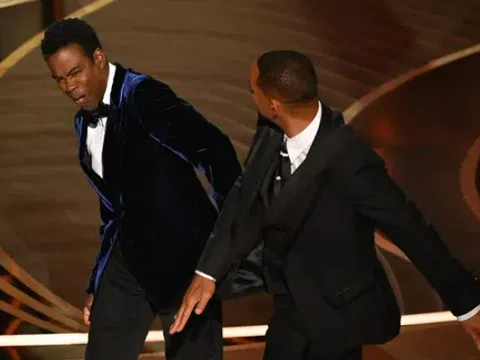 Chris Rock từ chối lời mời làm người dẫn chương trình tại Oscars 2023