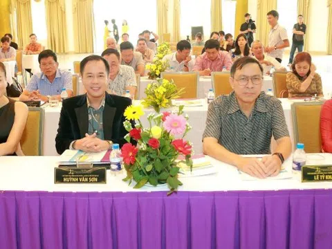 Hoa hậu Doanh nhân Việt Nam Quốc tế 2022 nhận vương miện trị giá 1 tỷ đồng