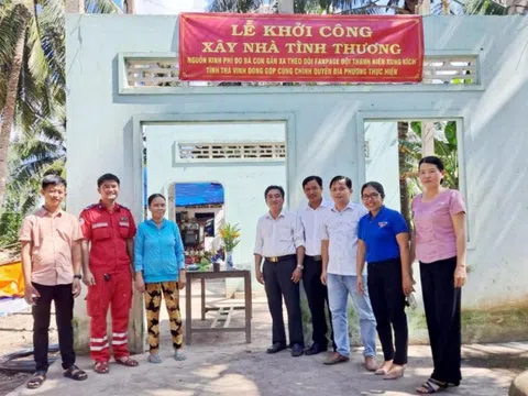 Chàng cử nhân luật và hành trình 4 năm làm việc thiện