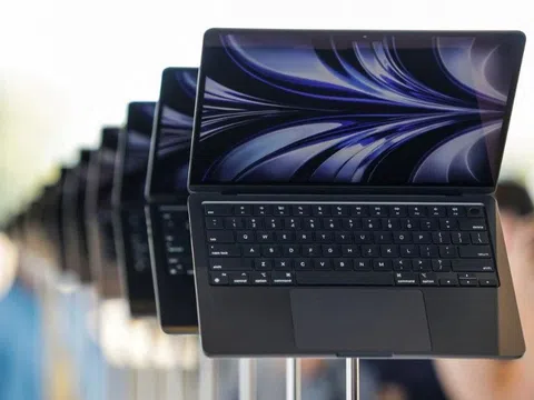 Apple giảm giá kỷ lục cho khách hàng mua sỉ MacBook Pro