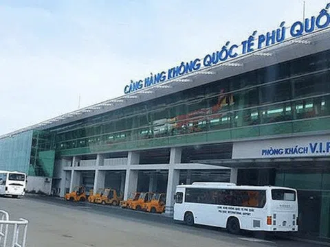 Phát hiện 2 hành khách nghi mang chất nổ vào sân bay Phú Quốc