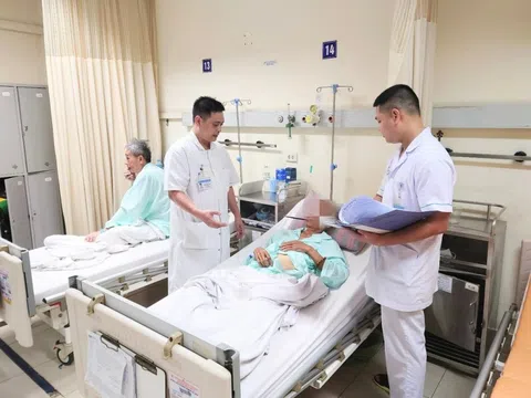 Người đàn ông mất toàn bộ da dương vật và một tinh hoàn khi đỡ đẻ cho lợn nái