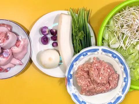 Cách làm món bánh canh giò heo đậm đà hương vị đúng chuẩn nhà hàng 5 sao
