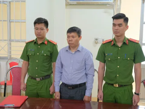 Khởi tố nguyên chủ tịch phường và 2 cán bộ địa chính tại Cao Bằng