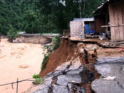 Cảnh báo rủi ro mưa lớn, lốc, sét, mưa đá vùng núi, trung du Bắc Bộ trong 2 ngày tới 7-9/8