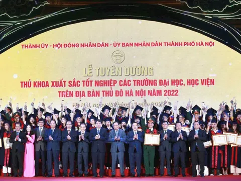 Bản tin 24/9: Hà Nội công bố đề cử 96 thủ khoa xuất sắc năm 2023