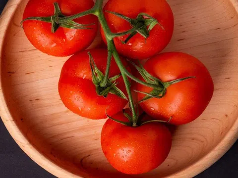 Cà chua giúp chàng khoẻ, đẹp, chống đột quỵ hiệu quả