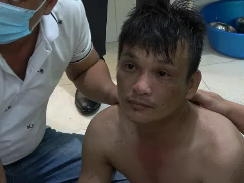 Khởi tố đối tượng ngáo đá cầm dao xông vào trường mầm non uy hiếp trẻ ở Tiền Giang