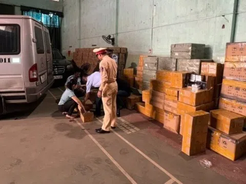 Phát hiện gần 6.000 sản phẩm nước hoa, kem chống nắng không giấy tờ tại Bắc Giang