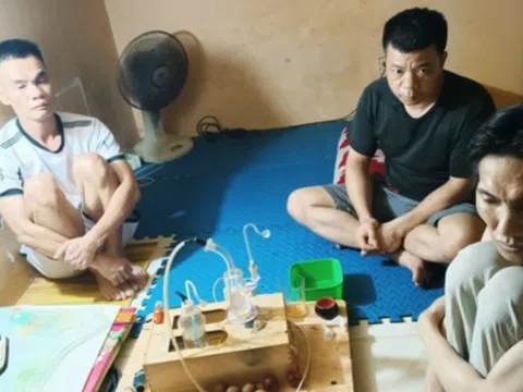Đánh sập tụ điểm ma túy phức tạp ở Hà Nội, khởi tố 2 anh em ruột