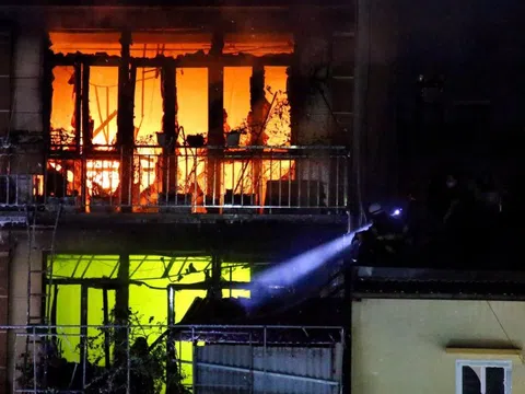 Vụ cháy ở Hoàng Mai 4 người tử vong: Cảnh báo từ những ngôi nhà không lối thoát