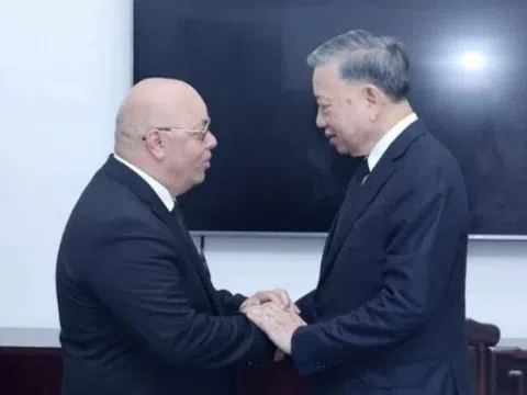 Việt Nam coi trọng quan hệ hữu nghị và hợp tác truyền thống với Algeria
